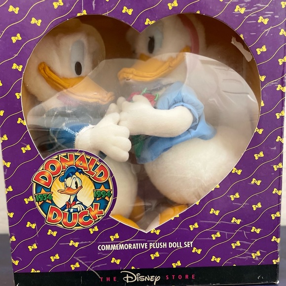 Disney Other - Disney Donald Duck plus stuff animals